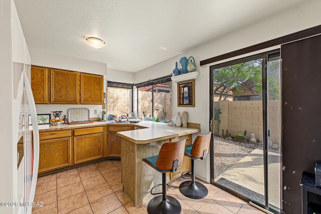 200 E Ridgeland Street, Oro Valley, AZ 85737
