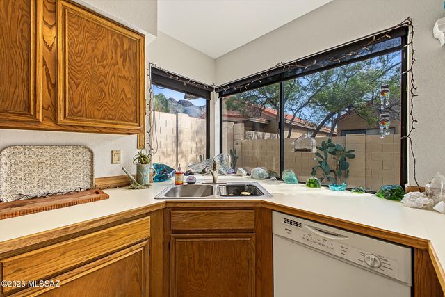 200 E Ridgeland Street, Oro Valley, AZ 85737