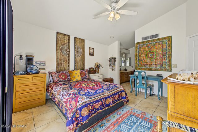 200 E Ridgeland Street, Oro Valley, AZ 85737