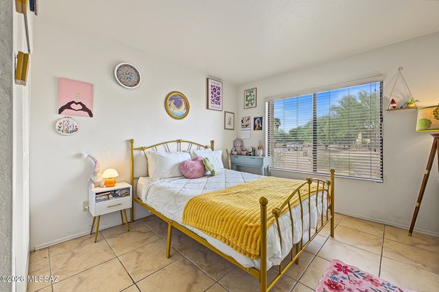200 E Ridgeland Street, Oro Valley, AZ 85737