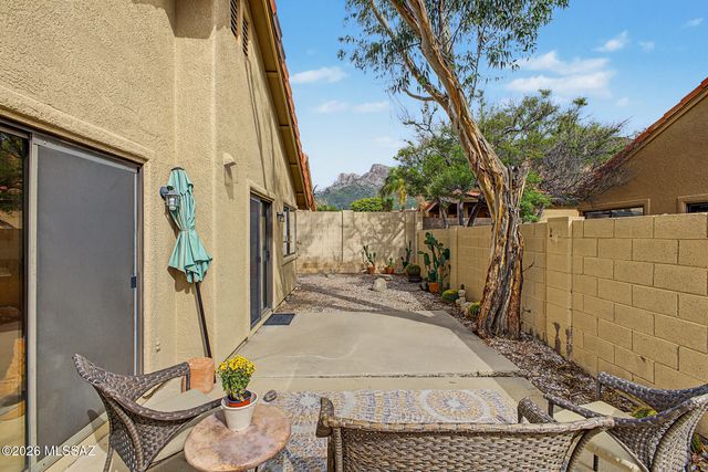 200 E Ridgeland Street, Oro Valley, AZ 85737