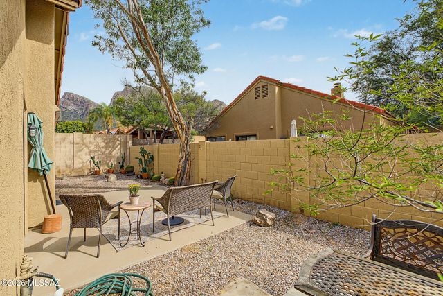 200 E Ridgeland Street, Oro Valley, AZ 85737