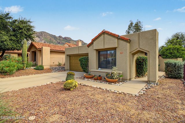 200 E Ridgeland Street, Oro Valley, AZ 85737