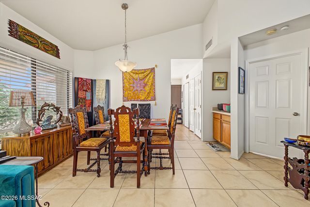 200 E Ridgeland Street, Oro Valley, AZ 85737