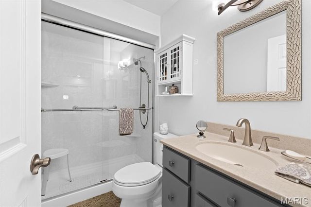 204 Whitehall Court, Belleville, IL 62223