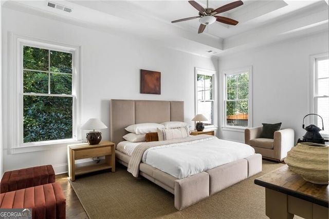 1760 Barclay Close NW, Atlanta, GA 30318