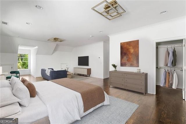 1760 Barclay Close NW, Atlanta, GA 30318