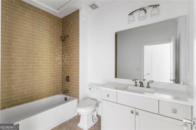 1760 Barclay Close NW, Atlanta, GA 30318