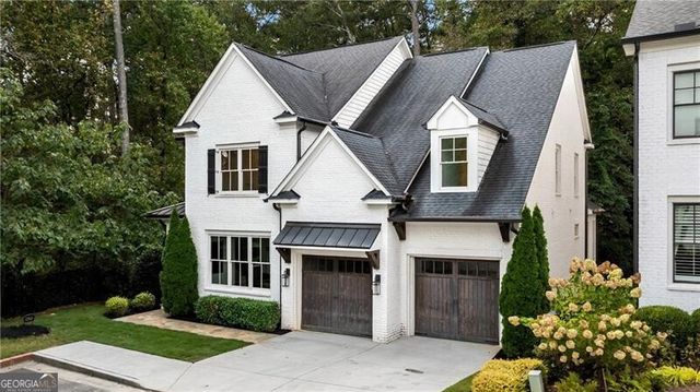 1760 Barclay Close NW, Atlanta, GA 30318