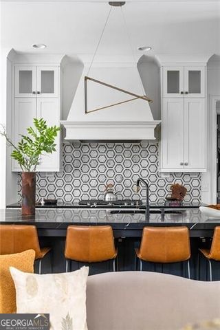 1760 Barclay Close NW, Atlanta, GA 30318