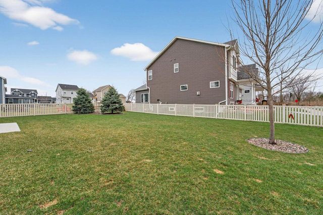 10324 Ivory Dove Trail, Verona, WI 53593