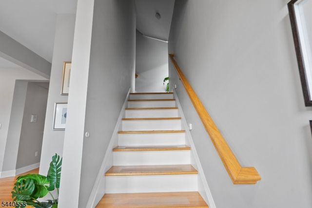 129 Claremont Ave 2, Montclair Twp., NJ 07042