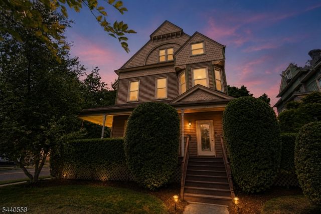 129 Claremont Ave 2, Montclair Twp., NJ 07042