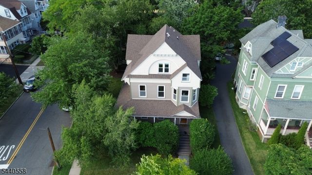 129 Claremont Ave 2, Montclair Twp., NJ 07042