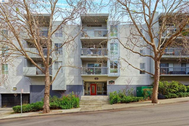 150 Pearl St 304, Oakland, CA 94611