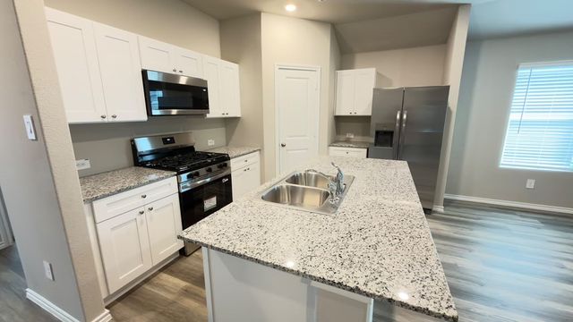 16625 LAGUNA VISTA Street, Fort Worth, TX 76247