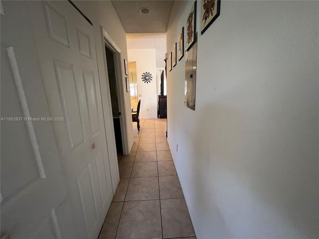 16312 Malibu Dr, Weston, FL 33326