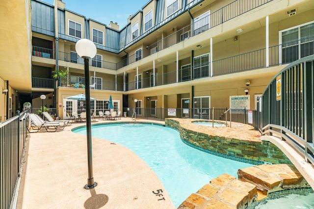 921 Marine Drive 120, Galveston, TX 77550