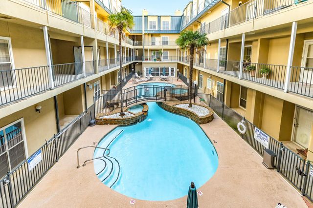 921 Marine Drive 120, Galveston, TX 77550