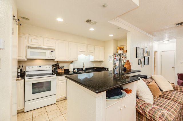 921 Marine Drive 120, Galveston, TX 77550