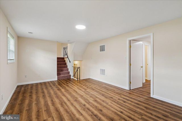 5004 STEWART CT, College Park, MD 20740