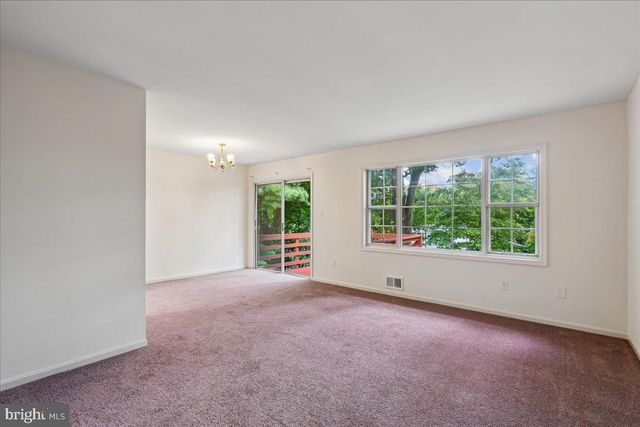 5004 STEWART CT, College Park, MD 20740