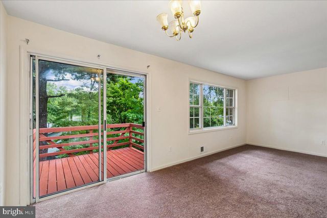 5004 STEWART CT, College Park, MD 20740