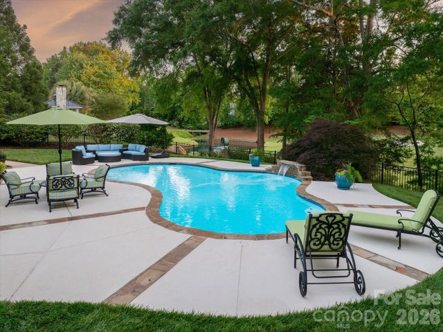 3008 Saint Andrews Court, Fort Mill, SC 29707