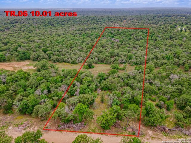 6193 County Road 434, Stockdale, TX 78160