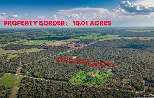 6193 County Road 434, Stockdale, TX 78160