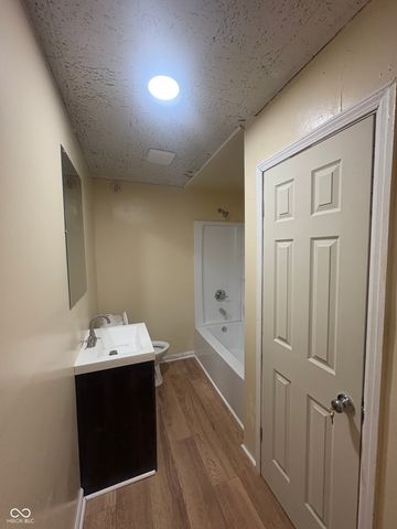 3448 Kinnear Avenue, Indianapolis, IN 46218