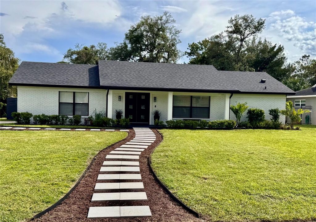Image 1 of property listing at 1321 CARLTON STREET, Longwood, FL 32750