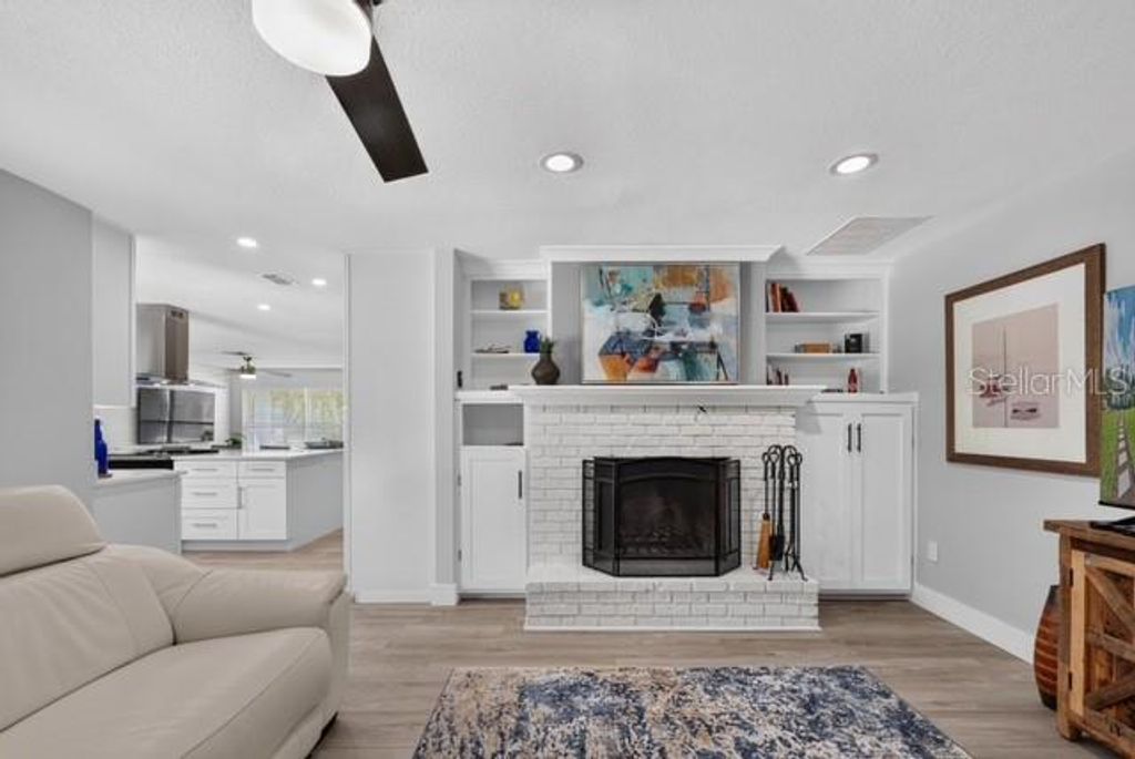 Image 25 of property listing at 1321 CARLTON STREET, Longwood, FL 32750
