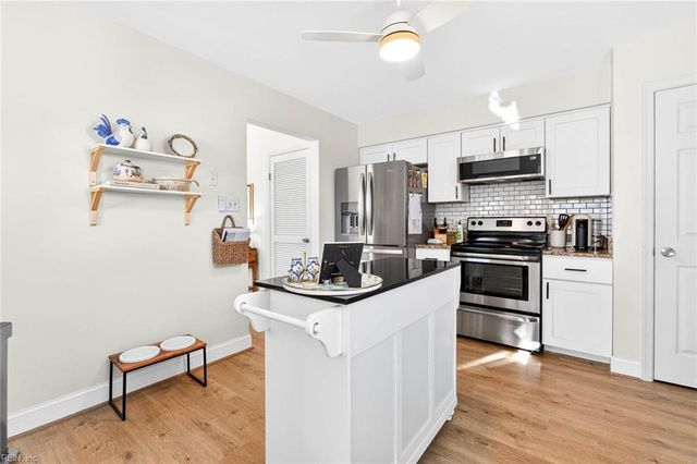 1217 Handel DR, Virginia Beach, VA 23454