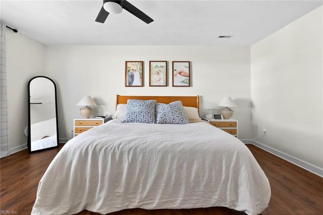 1217 Handel DR, Virginia Beach, VA 23454