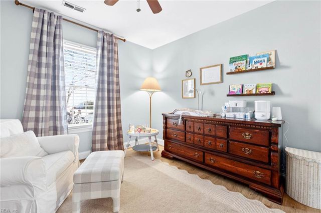 1217 Handel DR, Virginia Beach, VA 23454