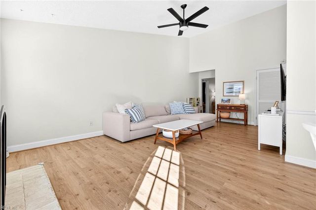 1217 Handel DR, Virginia Beach, VA 23454