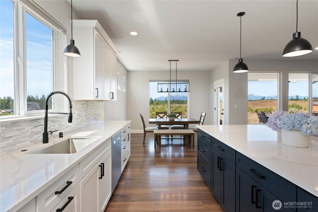 381 E Benson Ridge Road, Grapeview, WA 98546