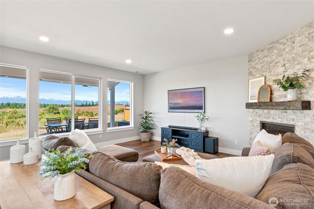 381 E Benson Ridge Road, Grapeview, WA 98546