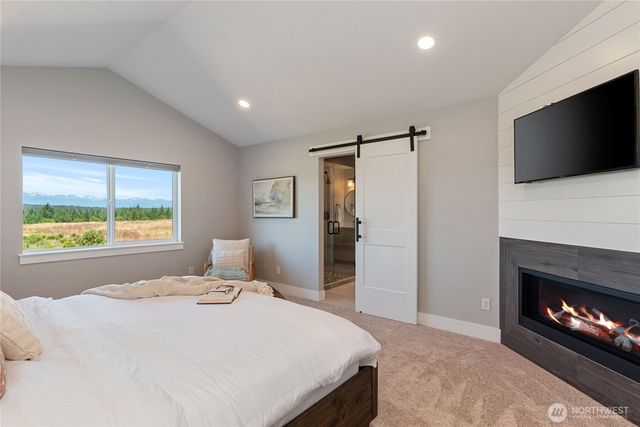 381 E Benson Ridge Road, Grapeview, WA 98546