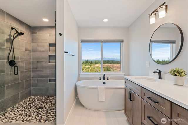 381 E Benson Ridge Road, Grapeview, WA 98546