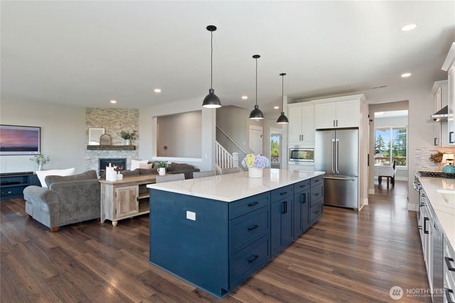 381 E Benson Ridge Road, Grapeview, WA 98546