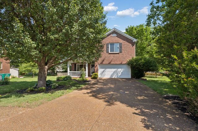 909 Buckskin Ct, Nashville, TN 37221