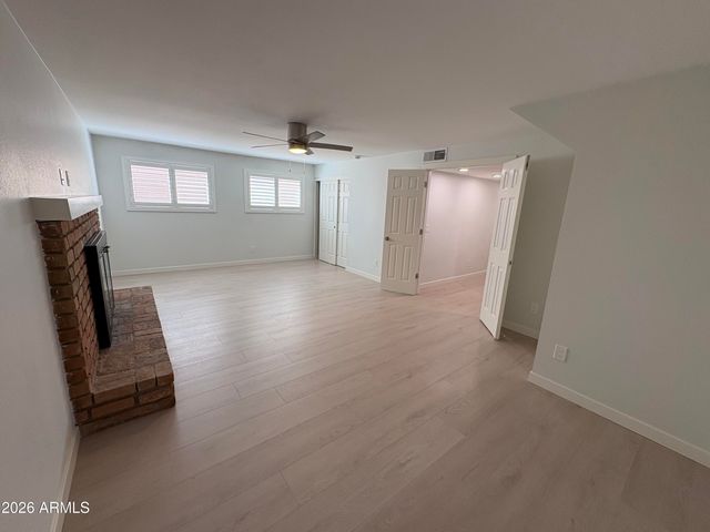 121 E SANTA CRUZ Drive, Tempe, AZ 85282