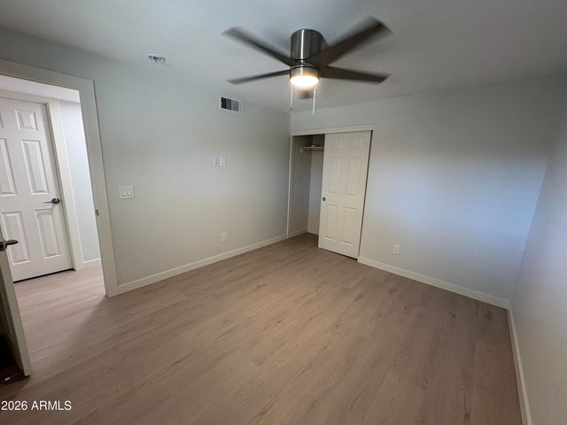 121 E SANTA CRUZ Drive, Tempe, AZ 85282
