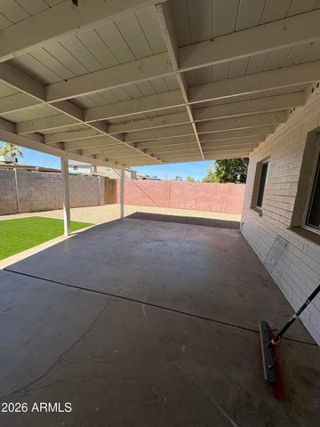 121 E SANTA CRUZ Drive, Tempe, AZ 85282
