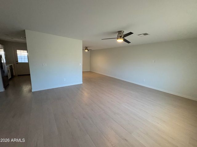 121 E SANTA CRUZ Drive, Tempe, AZ 85282