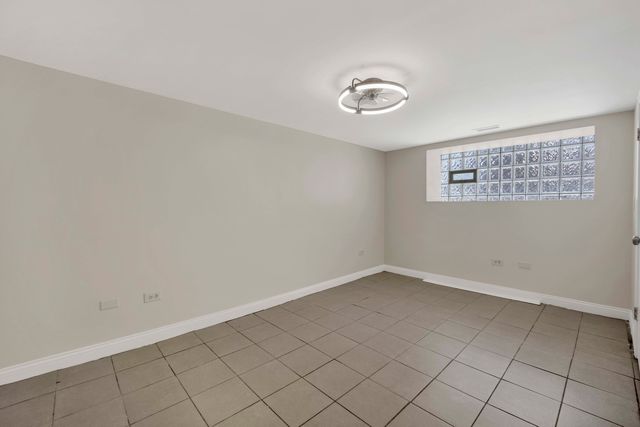 614 S Loomis Street 1, Chicago, IL 60607