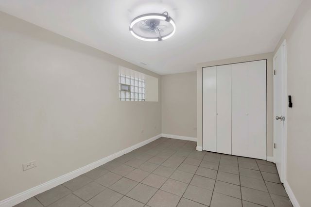 614 S Loomis Street 1, Chicago, IL 60607