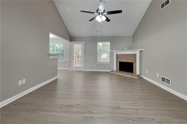 3975 Crestwater Lane, Snellville, GA 30039